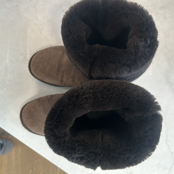 UGG Women’s Tall Chocolate Brown Suede Boots, Sz 10 - Picture 7 of 7
